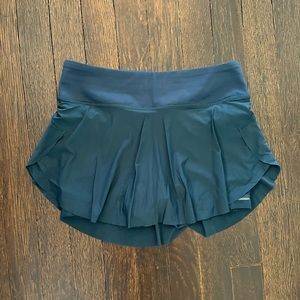 Lululemon tennis skirt size 2